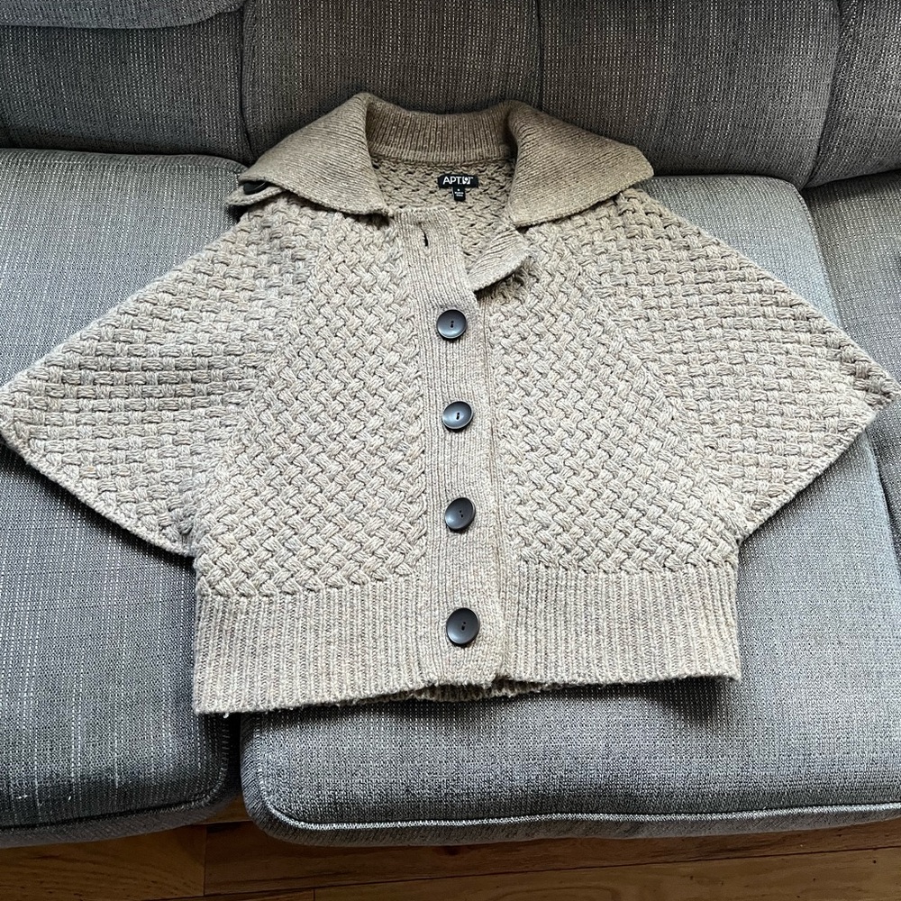 Apt. 9 Women's Beige Textured Poncho